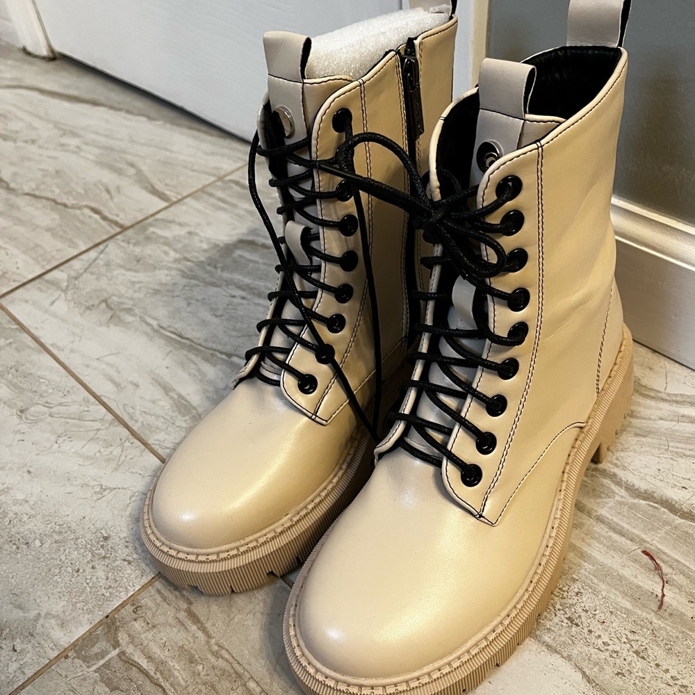 Brand new Cream combat boots size 5 1/2